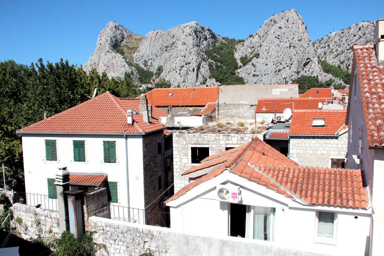 Apartment Mimica-Croatia , Omis , Center Bagian luar foto