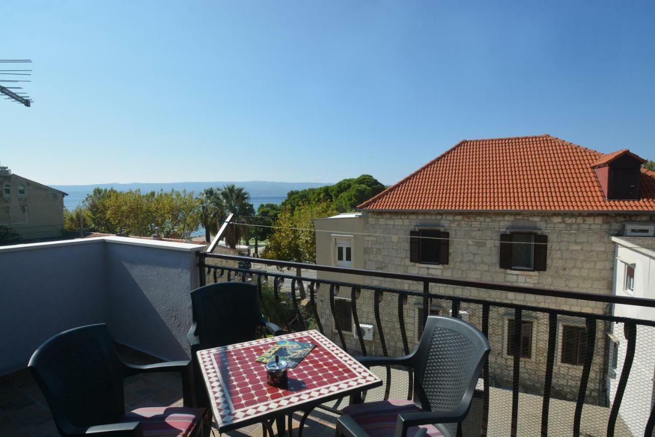 Apartment Mimica-Croatia , Omis , Center Bagian luar foto