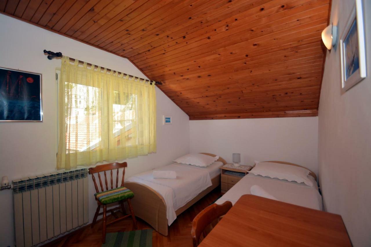 Apartment Mimica-Croatia , Omis , Center Bagian luar foto